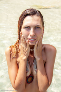Noelia Skinny Teen Teases Naked On The Beach