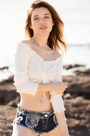 Serena Wood Beautiful Breasts And Perfect Booty Exposed