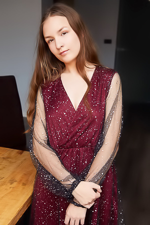 Bellaria Alluring Pussy Spread And Natural Beauty In An Artistic Set