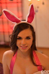 Nekane Easter Bunny Surprise