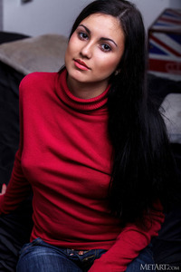 Azzura Sweet Smile Invites You To Appreciate Every Inch Of Her Gorgeous Body