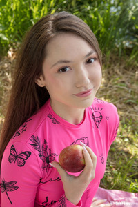 Ramona Barlowe Every Detail Of Her Flawless Hourglass Figure A Treasure To Be Studied