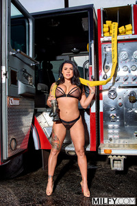 One Sexy MILF Eva Angelina Getting Fucked By Six Cocks