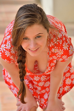 Busty Flower Ellie