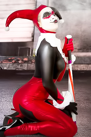 Zoey Crazy Sidekick Harley Quinn