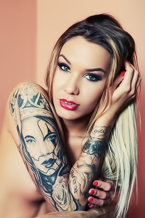 Tattooed Jenny In Love At First Sight