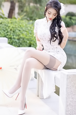 'Oriental Beauty' with Yang Chenchen via All Gravure