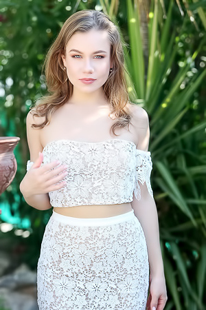 Lila Nova Mesmerize You With Her Gorgeous Blue Eyes As She Pouts Prettily