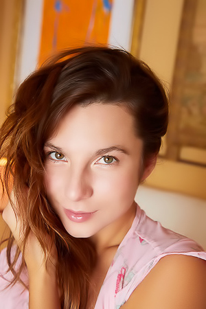 Belka Rolling Around On The Bed To Flaunt Her Curvaceous Booty