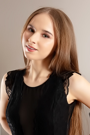 Sasha Quinn Spreading Her Slender Thighs Wide And Flaunting Her Perky Breasts Playfully