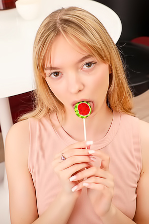 Mixy Veils Sweaty Fingers Explore Her Hungry Body On Pink Carpet